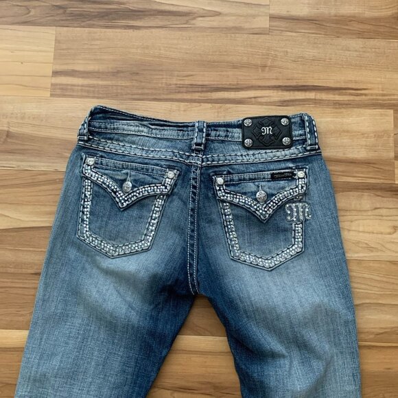 Miss Me Easy Cropped Jeans Size 27 JE5380EC4 Embellished Pockets Cuffed Hem - Picture 6 of 11